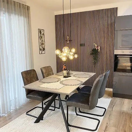 Wiedbachtaljuwel 公寓 *