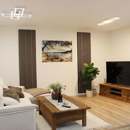 Wiedbachtaljuwel 公寓 *